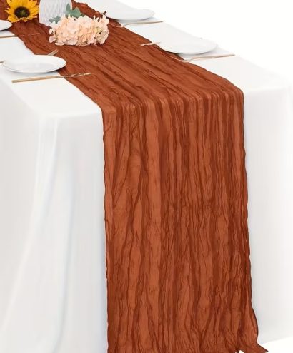 chemin de table rouille