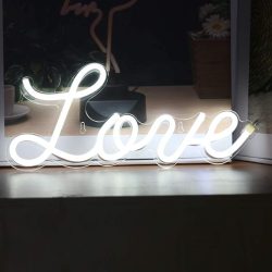 Néon led  Love blanc chaud